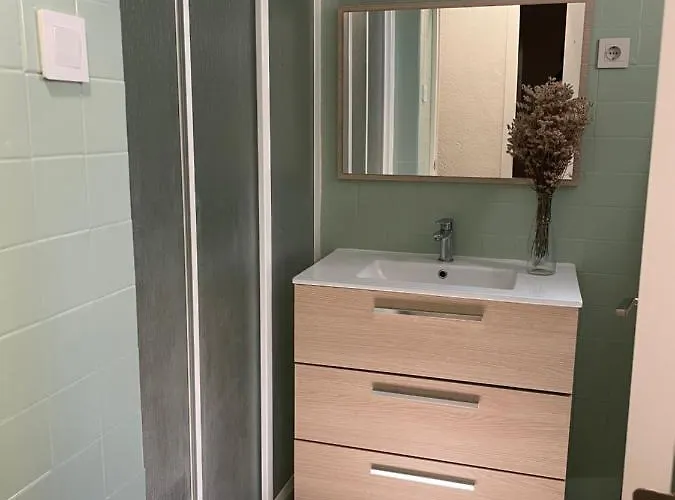 Slow Quarto em Acomodações Particulares *
