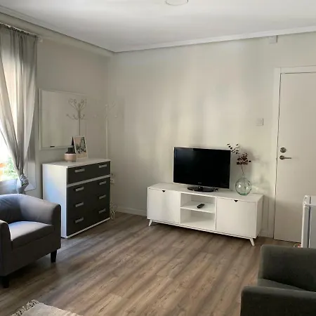 Homestay Bien Situada, Comoda Y Nueva